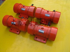 YZS振動電機(jī):激振能力強(qiáng)，拆卸方便。
